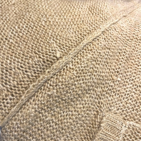 HOODED Cardigan Sweater 🤍 - Picture 5 of 7